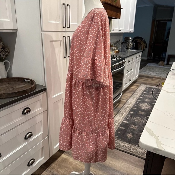 SHEIN Curve 4XL Pink Hearts V-Neck Tiered Ruffle Babydoll Swing Dress - Picture 3 of 10